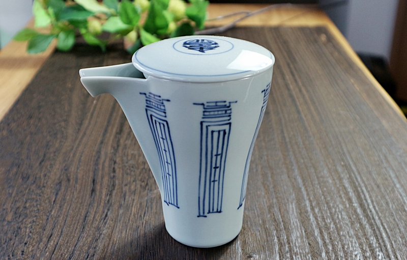 屠蘇器　酒器　徳利と盃　有田焼　磁器