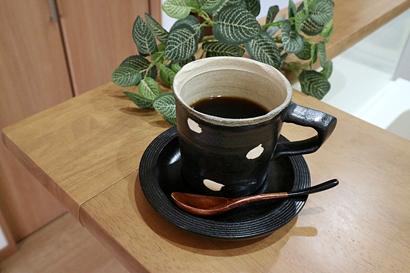 マグカップ　山本一仁